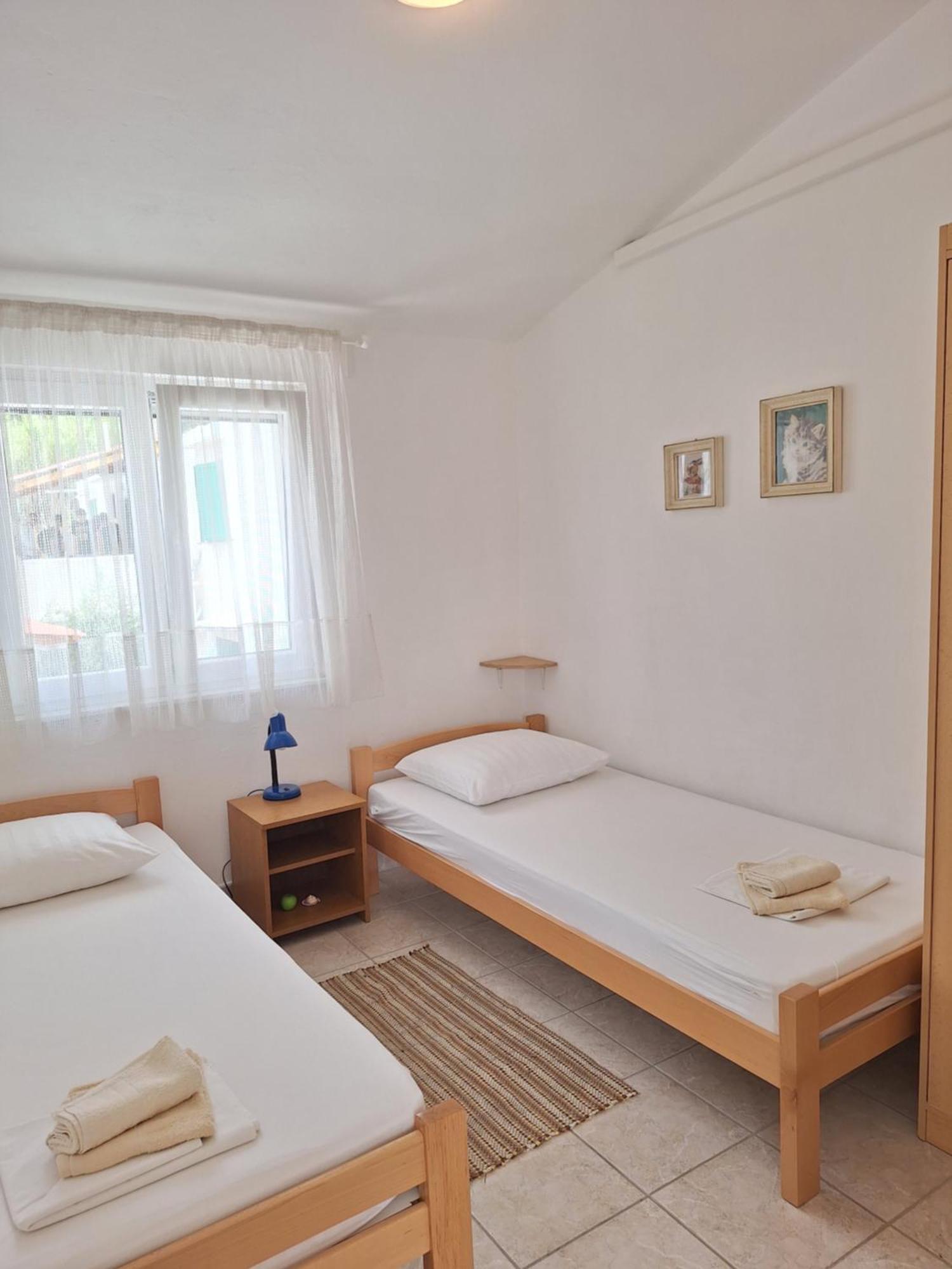 Sunny Bi-Pi Apartment Pag Town Eksteriør billede